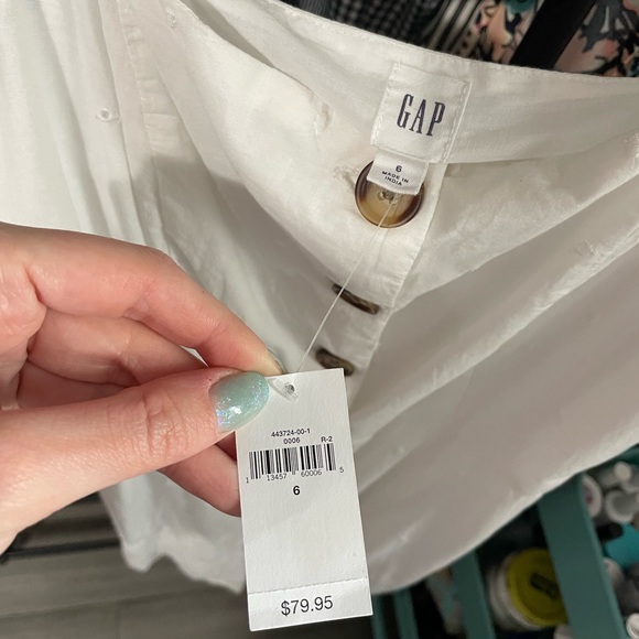 White tea length NWT Gap Lacey button down dress - Picture 5 of 5